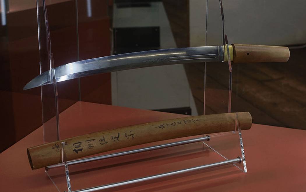 Более 100 единиц оружия, в том числе самурайские мечи,  обнаружила полиция Вены в ходе одного из своих рейдов