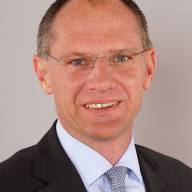 Недавно назначенный министр внутренних дел Австрии обвинен в антисемитизме